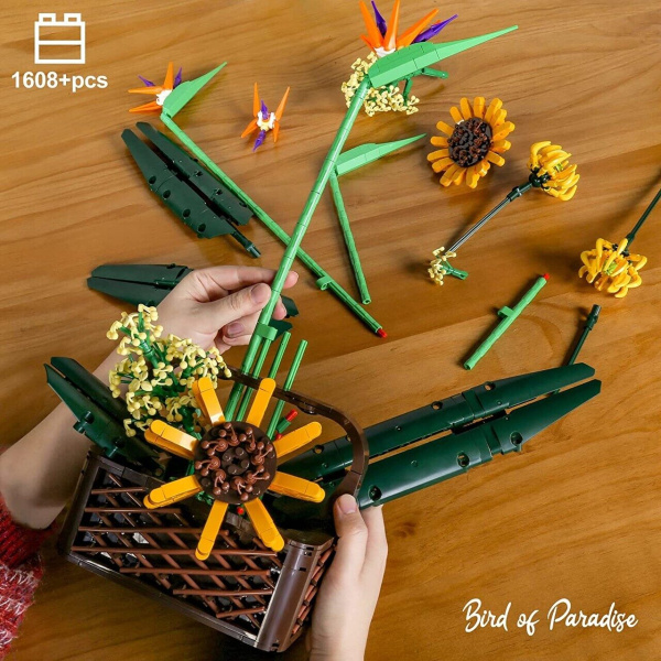 Конструктор MOULD KING 10024 - Тропический букет цветов в горшке